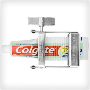 toothpaste-tube-wringer